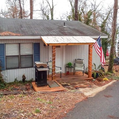 Paradise Cove Cabin With Boathouse And Dock Guntersville Eksteriør bilde