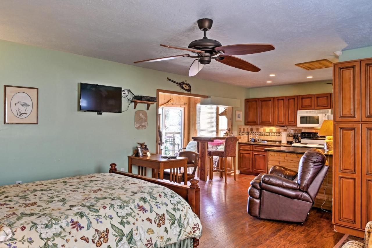Paradise Cove Cabin With Boathouse And Dock Guntersville Eksteriør bilde