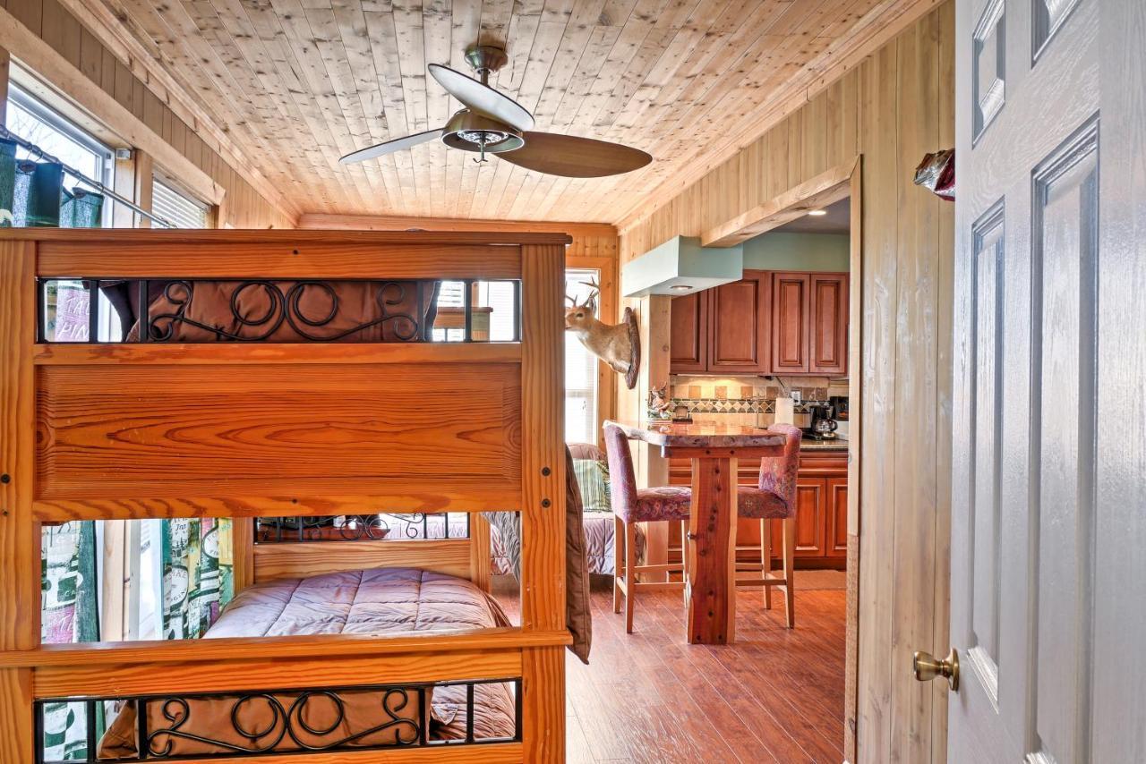 Paradise Cove Cabin With Boathouse And Dock Guntersville Eksteriør bilde